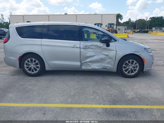 Продажа на аукционе авто 2026 Chrysler Pacifica Limited, vin: 2C4RC1GG0TR195972, номер лота: 46131076