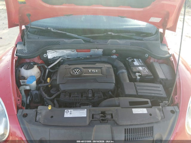 2015 Volkswagen Beetle 2.0t R-line მანქანა იყიდება აუქციონზე, vin: 3VWVS7AT5FM643755, აუქციონის ნომერი: 46131089