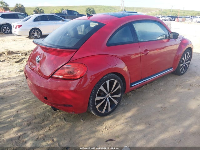 2015 Volkswagen Beetle 2.0t R-line მანქანა იყიდება აუქციონზე, vin: 3VWVS7AT5FM643755, აუქციონის ნომერი: 46131089