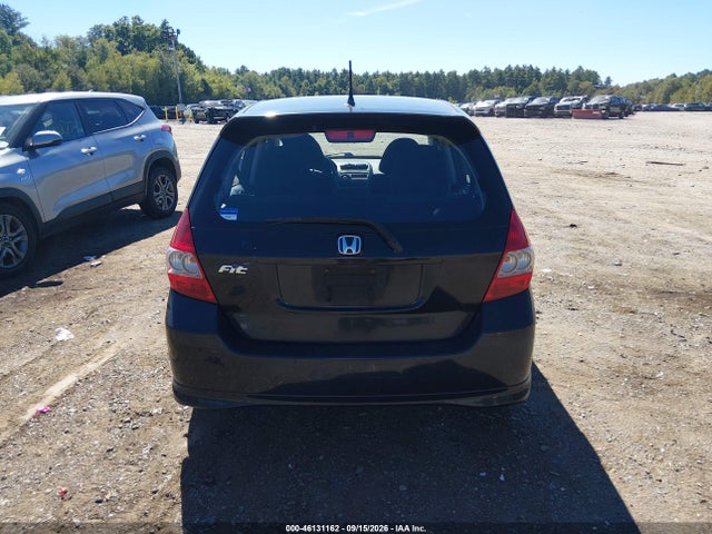 Продажа на аукционе авто 2007 Honda Fit Sport, vin: JHMGD37627S027678, номер лота: 46131162