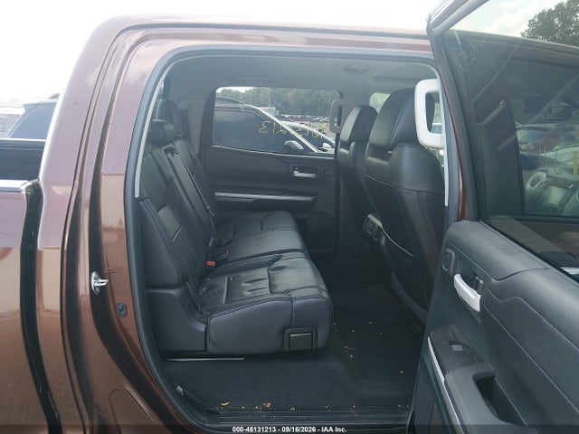 46131213 :رقم المزاد ، 5TFHW5F14HX614566 vin ، 2017 Toyota Tundra Limited 5.7l V8 مزاد بيع
