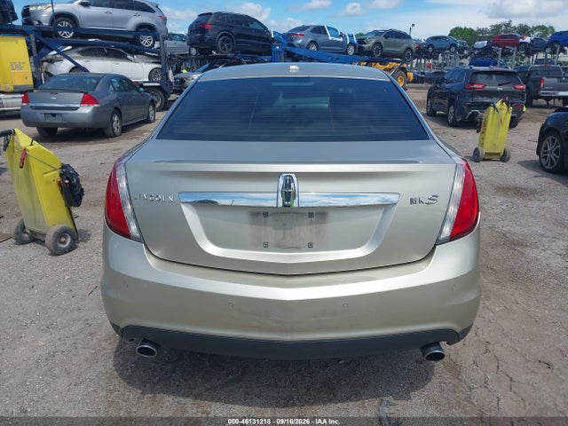 46131218 :رقم المزاد ، 1LNHL9DR3AG601821 vin ، 2010 Lincoln Mks مزاد بيع