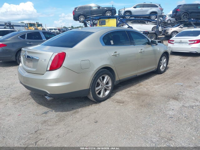 46131218 :رقم المزاد ، 1LNHL9DR3AG601821 vin ، 2010 Lincoln Mks مزاد بيع
