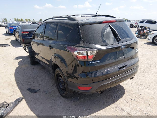 46131372 :رقم المزاد ، 1FMCU0GD7HUA93545 vin ، 2017 Ford Escape Se مزاد بيع
