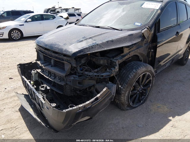 46131372 :رقم المزاد ، 1FMCU0GD7HUA93545 vin ، 2017 Ford Escape Se مزاد بيع