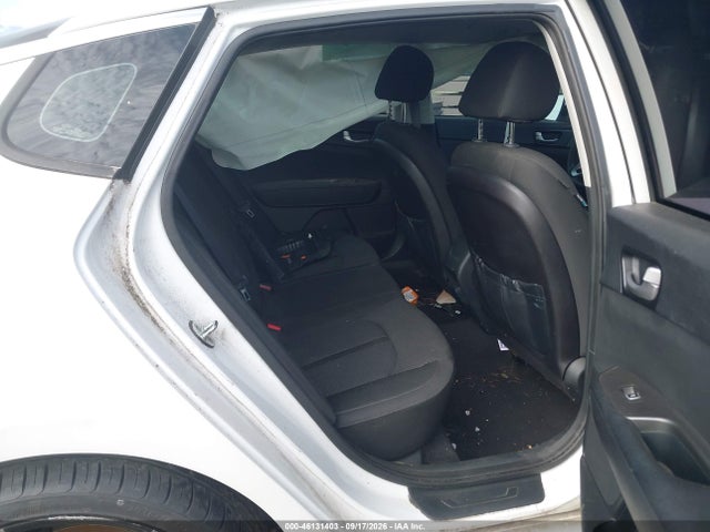 KIA Optima Lx 2016 5XXGT4L39GG005290 Image 8
