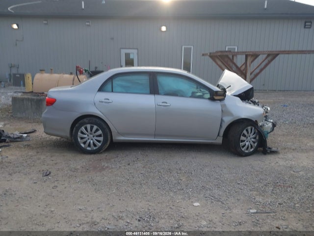 46131405 :رقم المزاد ، 2T1BU4EE2DC964703 vin ، 2013 Toyota Corolla Le مزاد بيع