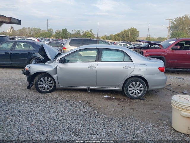 46131405 :رقم المزاد ، 2T1BU4EE2DC964703 vin ، 2013 Toyota Corolla Le مزاد بيع
