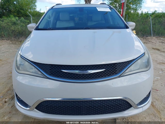 Aukcja sprzedaży 2017 Chrysler Pacifica Touring-l, vin: 2C4RC1BG0HR670695, numer aukcji: 46131429