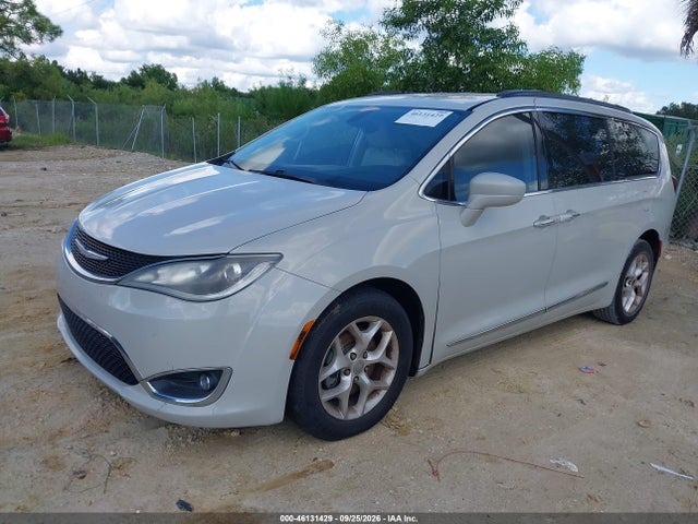 Aukcja sprzedaży 2017 Chrysler Pacifica Touring-l, vin: 2C4RC1BG0HR670695, numer aukcji: 46131429