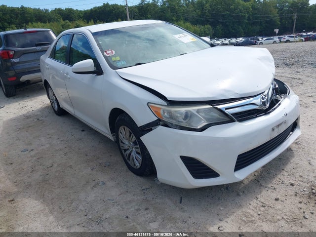 2013 Toyota Camry Le მანქანა იყიდება აუქციონზე, vin: 4T1BF1FK0DU700357, აუქციონის ნომერი: 46131475