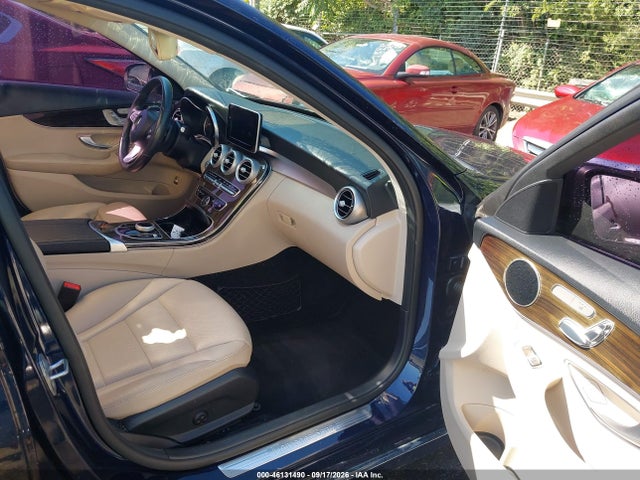 Продаж на аукціоні авто 2017 Mercedes-benz C 300 4matic, vin: 55SWF4KB8HU231450, номер лоту: 46131490
