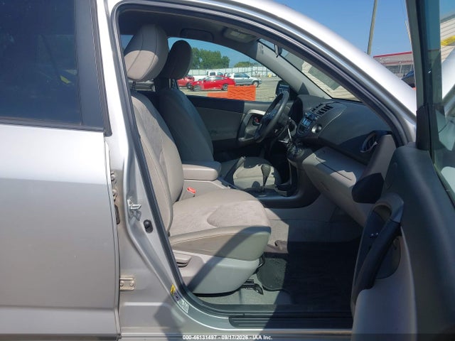 46131497 :رقم المزاد ، 2T3ZF4DV5BW092286 vin ، 2011 Toyota Rav4 مزاد بيع