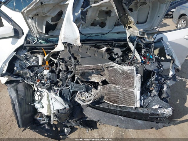 46131508 :رقم المزاد ، 5YFBURHE4FP246730 vin ، 2015 Toyota Corolla Le مزاد بيع