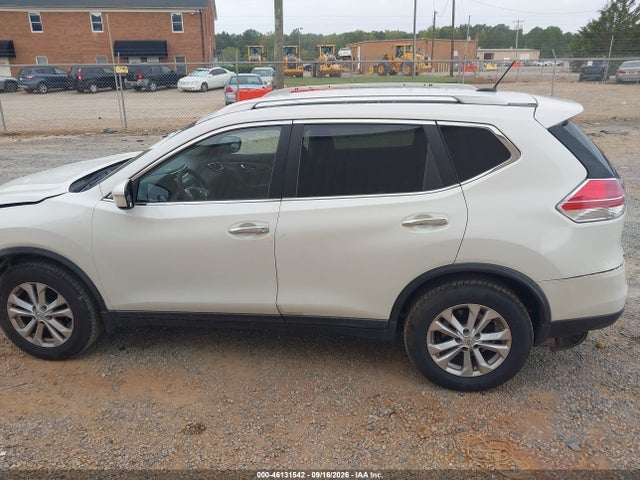 2015 Nissan Rogue Sv მანქანა იყიდება აუქციონზე, vin: KNMAT2MV1FP569632, აუქციონის ნომერი: 46131542