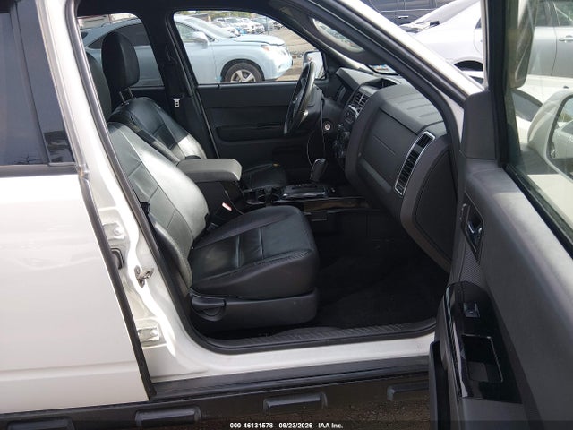 Продажа на аукционе авто 2010 Ford Escape Limited, vin: 1FMCU9EG3AKC14235, номер лота: 46131578