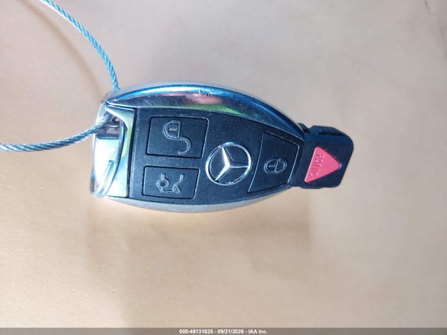 Продаж на аукціоні авто 2015 Mercedes-benz C 300 Luxury 4matic, vin: 55SWF4KB4FU015012, номер лоту: 46131625