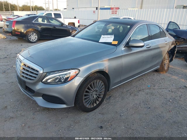 Продаж на аукціоні авто 2015 Mercedes-benz C 300 Luxury 4matic, vin: 55SWF4KB4FU015012, номер лоту: 46131625
