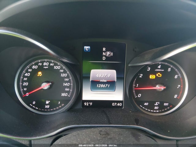 Продаж на аукціоні авто 2015 Mercedes-benz C 300 Luxury 4matic, vin: 55SWF4KB4FU015012, номер лоту: 46131625