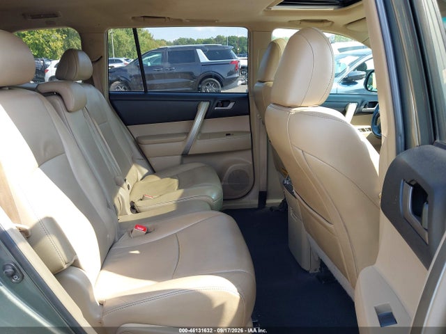 2013 Toyota Highlander Se V6 მანქანა იყიდება აუქციონზე, vin: 5TDBK3EH2DS248241, აუქციონის ნომერი: 46131632