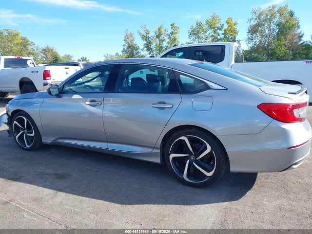 2022 Honda Accord Hybrid Sport მანქანა იყიდება აუქციონზე, vin: 1HGCV3F21NA026621, აუქციონის ნომერი: 46131668