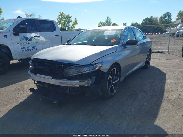 2022 Honda Accord Hybrid Sport მანქანა იყიდება აუქციონზე, vin: 1HGCV3F21NA026621, აუქციონის ნომერი: 46131668
