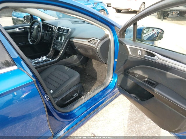 Продажа на аукционе авто 2017 Ford Fusion Se, vin: 3FA6P0HDXHR390765, номер лота: 46131673