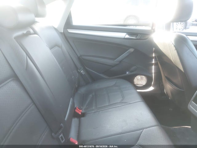 Aukcja sprzedaży 2015 Volkswagen Passat 1.8t Wolfsburg Edition, vin: 1VWAT7A30FC056490, numer aukcji: 46131676