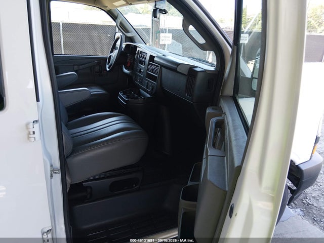 Продажа на аукционе авто 2024 Chevrolet Express Passenger Rwd 2500 Regular Wheelbase Ls, vin: 1GAWGEFP7R1158567, номер лота: 46131691
