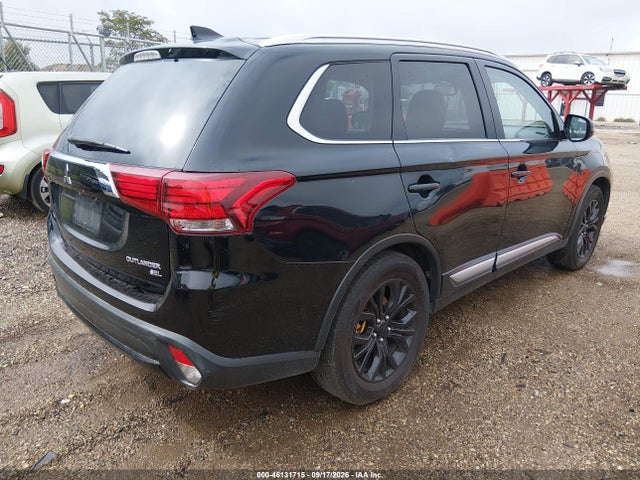 Продажа на аукционе авто 2017 Mitsubishi Outlander Sel, vin: JA4AD3A3XHZ046570, номер лота: 46131715