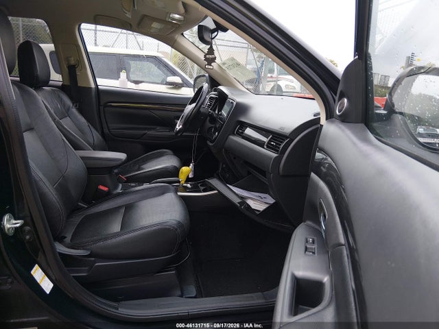 Продажа на аукционе авто 2017 Mitsubishi Outlander Sel, vin: JA4AD3A3XHZ046570, номер лота: 46131715