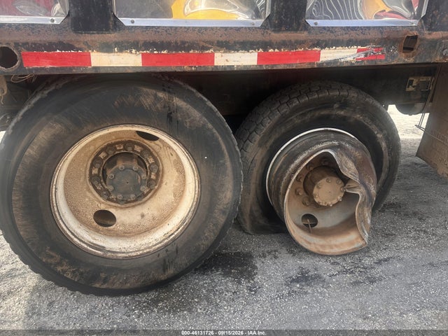 46131726 :رقم المزاد ، 1M2P267C9YM048673 vin ، 2000 Mack 600 Rd600 مزاد بيع