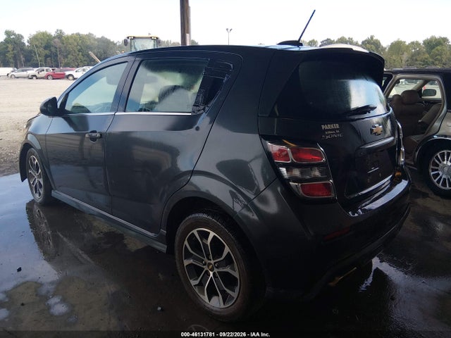 46131781 :رقم المزاد ، 1G1JD6SH5H4154277 vin ، 2017 Chevrolet Sonic Lt Auto مزاد بيع
