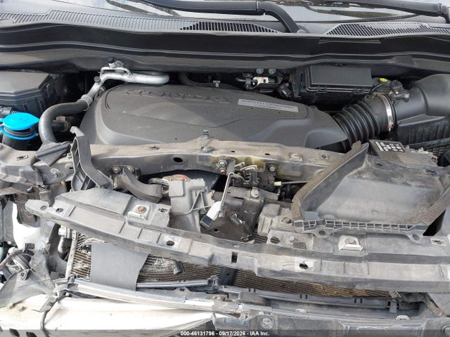 46131796 :رقم المزاد ، 5FNYF6H90HB105058 vin ، 2017 Honda Pilot Touring مزاد بيع