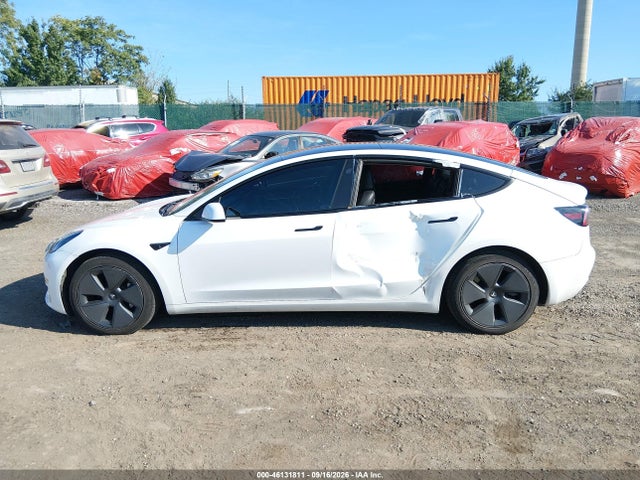Tesla Model 3 Rear-wheel Drive 2023 5YJ3E1EAXPF573456 Image 14