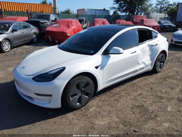Tesla Model 3 Rear-wheel Drive 2023 5YJ3E1EAXPF573456 Image 2