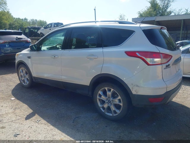 2015 Ford Escape Titanium მანქანა იყიდება აუქციონზე, vin: 1FMCU9JX0FUC37652, აუქციონის ნომერი: 46131844