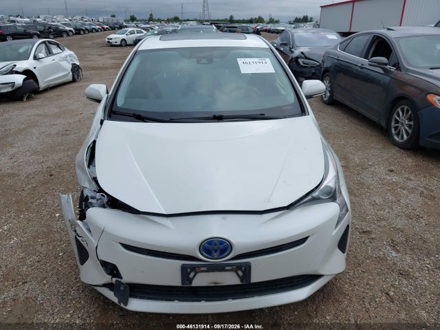 46131914 :رقم المزاد ، JTDKARFU2G3003690 vin ، 2016 Toyota Prius Three مزاد بيع