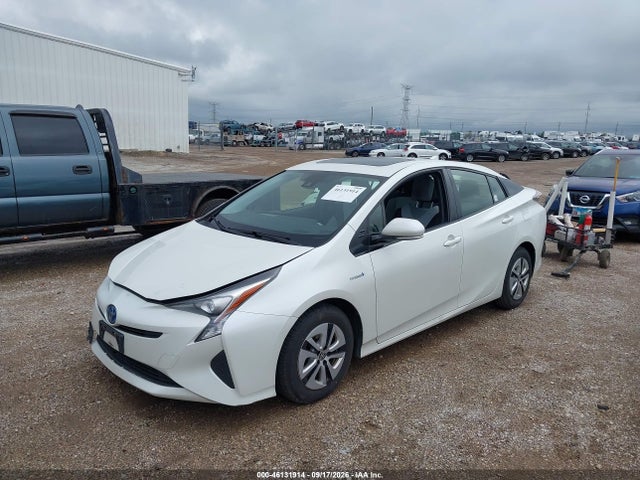 46131914 :رقم المزاد ، JTDKARFU2G3003690 vin ، 2016 Toyota Prius Three مزاد بيع