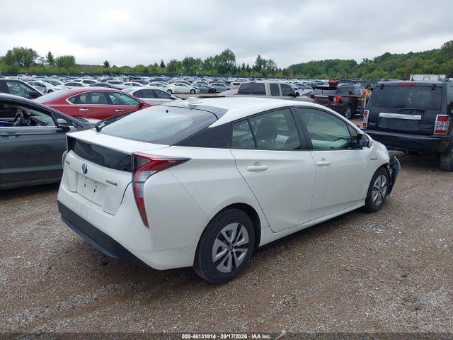 46131914 :رقم المزاد ، JTDKARFU2G3003690 vin ، 2016 Toyota Prius Three مزاد بيع