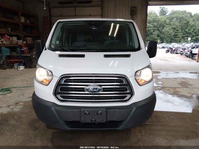 46131943 :رقم المزاد ، 1FBZX2ZM9FKB27772 vin ، 2015 Ford Transit-350 Xlt مزاد بيع