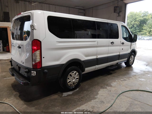 46131943 :رقم المزاد ، 1FBZX2ZM9FKB27772 vin ، 2015 Ford Transit-350 Xlt مزاد بيع