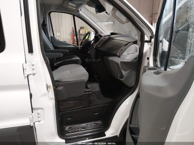 46131943 :رقم المزاد ، 1FBZX2ZM9FKB27772 vin ، 2015 Ford Transit-350 Xlt مزاد بيع