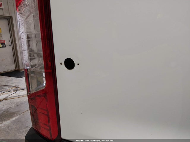 46131943 :رقم المزاد ، 1FBZX2ZM9FKB27772 vin ، 2015 Ford Transit-350 Xlt مزاد بيع