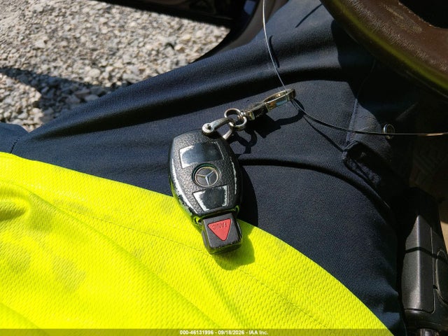 2010 Mercedes-benz E 350 მანქანა იყიდება აუქციონზე, vin: WDDHF5GB4AA045885, აუქციონის ნომერი: 46131996