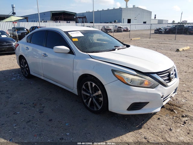 Продаж на аукціоні авто 2017 Nissan Altima 2.5 S, vin: 1N4AL3AP3HN348629, номер лоту: 46132008
