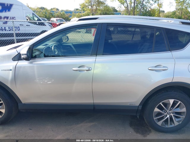 46132009 :رقم المزاد ، JTMRJREVXGD041090 vin ، 2016 Toyota Rav4 Hybrid Xle مزاد بيع