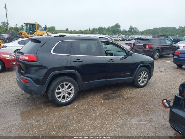 2015 Jeep Cherokee Latitude მანქანა იყიდება აუქციონზე, vin: 1C4PJMCS5FW556858, აუქციონის ნომერი: 46132084