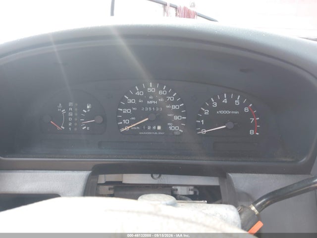 46132088 :رقم المزاد ، 1N6SD11SXSC353069 vin ، 1995 Nissan Truck E/xe مزاد بيع
