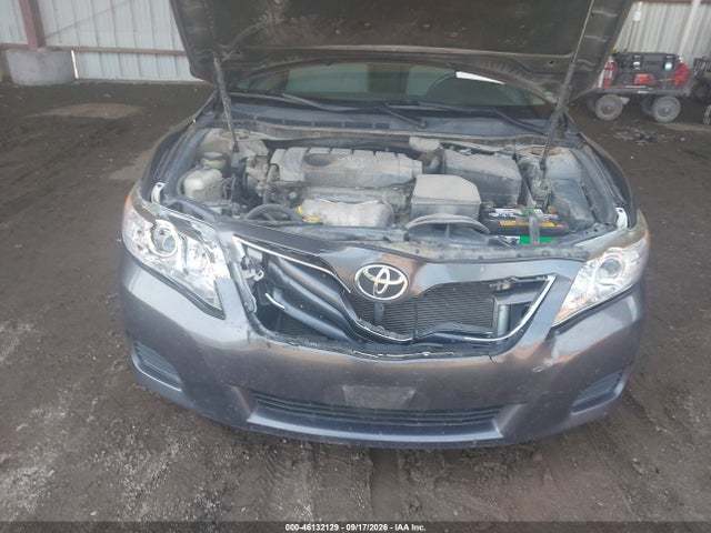 2010 Toyota Camry Le მანქანა იყიდება აუქციონზე, vin: 4T1BF3EK4AU046049, აუქციონის ნომერი: 46132129